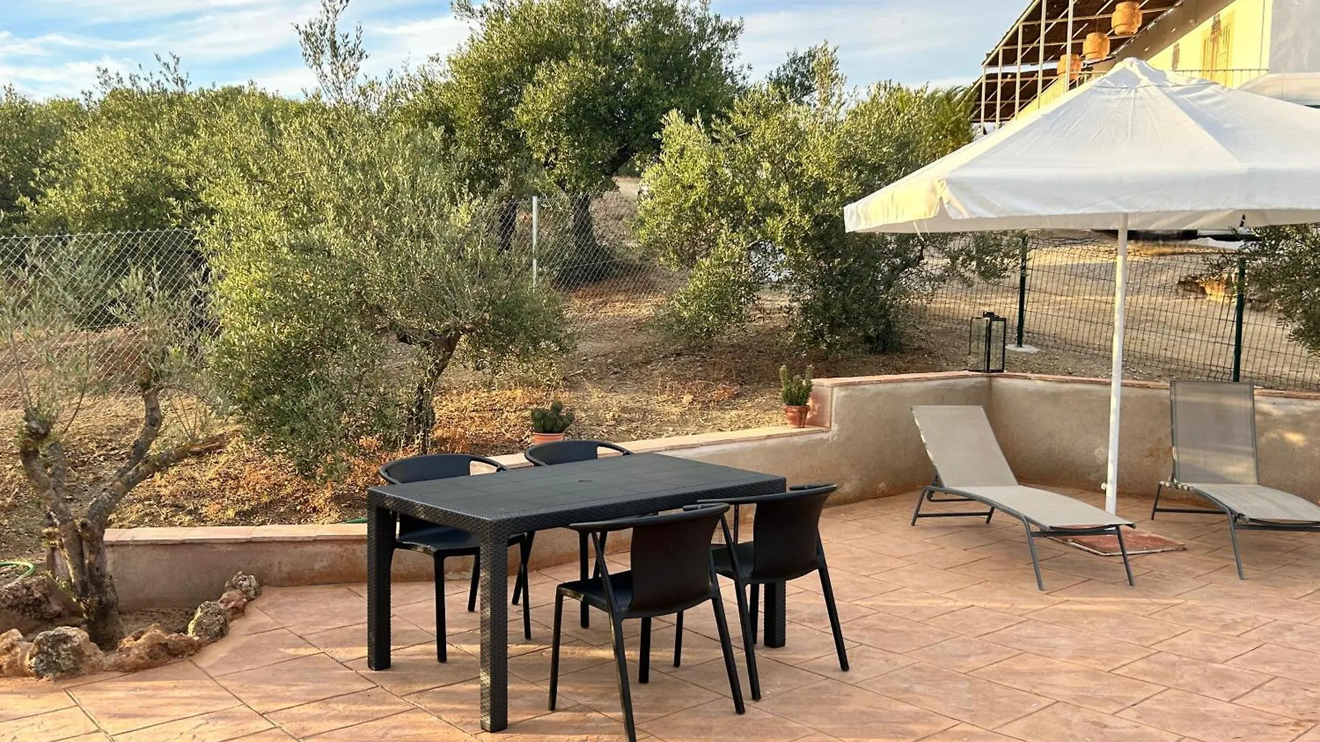 Casa Caraza. Un Olivar Con Vistas Al Castillo De Juego De Tronos Almodóvar del Río 0*,  إسبانيا